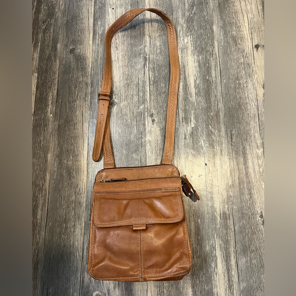 Fossil Vintage Leather Saddle Travel Crossbody Bag Magnetic Flap Double Zip